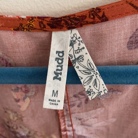 Cold shoulder top - Picture 3 of 4